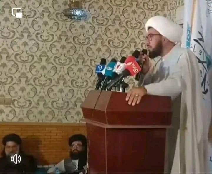 ملا امام شیعه