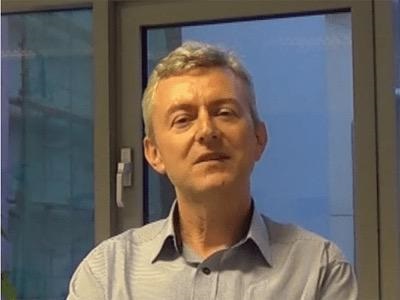 پروفسور آرتور گروشچاک ( ( Artur Gruszczak