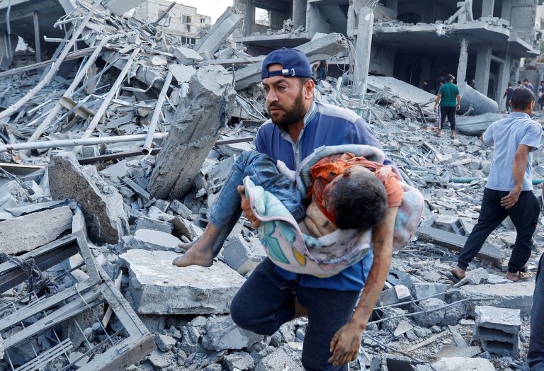 La conversación entre el Ministro de Relaciones Exteriores de Arabia Saudita y el Primer Ministro de Palestina sobre Gaza