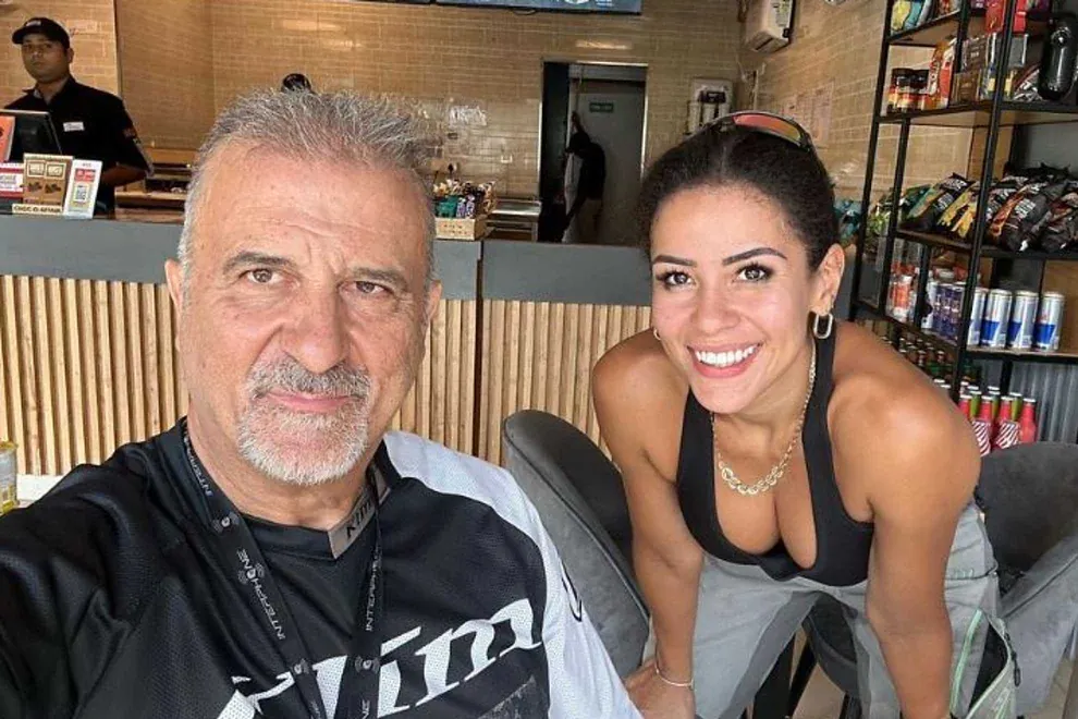 La pareja de motoristas