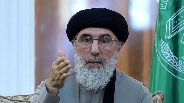 Los talibanes expulsaron a Gulbuddin Hekmatyar de su residencia gubernamental Gulbuddin Hekmatyar