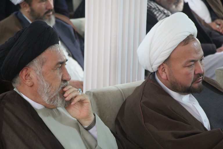 Los eruditos chiítas de Afganistán a los talibanes: No renunciaremos a nuestros derechos religiosos y políticos