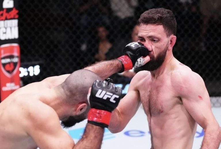 El primer revés de un atleta afgano en competiciones de lucha libre Javid Basharat
