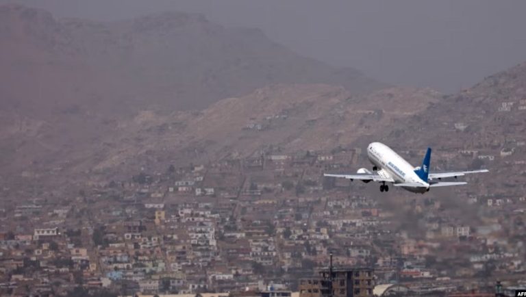 Los talibán denuncian que EEUU “aún ocupa” el espacio aéreo de Afganistán con el sobrevuelo de drones el espacio aéreo de Afganistán