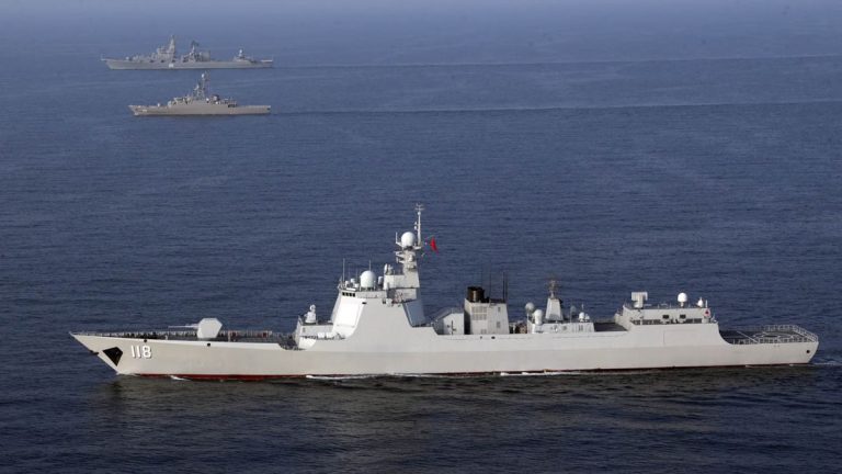 Irán, China y Rusia llevan a cabo ejercicios conjuntos de buques de guerra