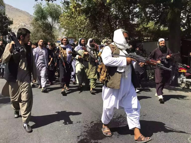 General estadounidense: Los talibanes de Afganistán no tienen interés en presionar a la insurgencia talibán de Pakistán