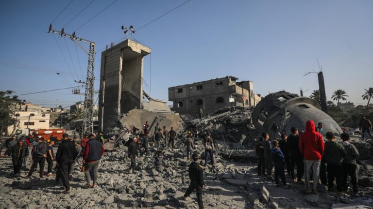 En los ataques aéreos de Israel contra el sur de Líbano, murieron 6 miembros de Hezbollah y el Movimiento Amal