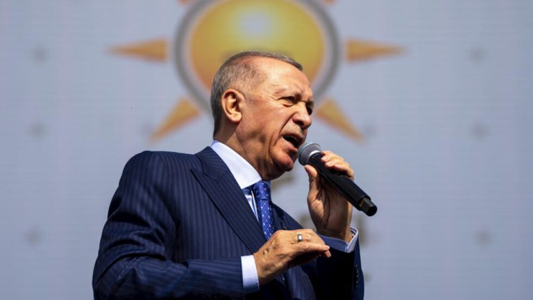 El partido de Erdogan sufre una derrota en las elecciones municipales del país