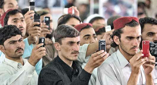 ¿Talibanes restringirán las redes sociales en Afganistán? redes sociales