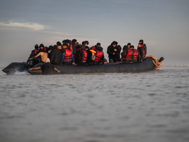 Entrada de 10,000 refugiados a Gran Bretaña en cinco meses