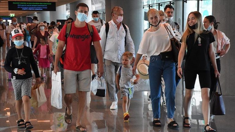 Rusia pide a sus ciudadanos que no viajen a Afganistán