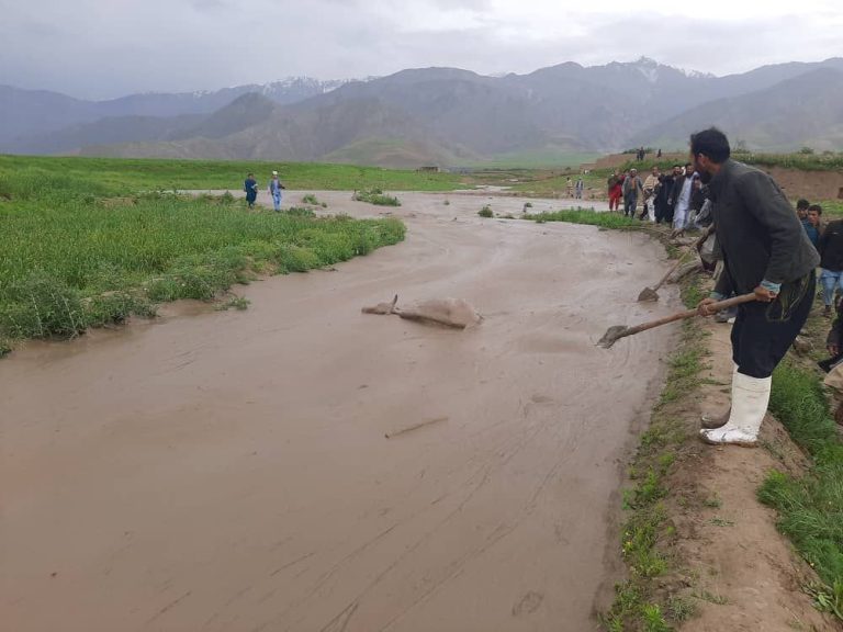 Los talibanes afirman que al menos 20 personas han perdido la vida en las inundaciones del distrito de Tajar