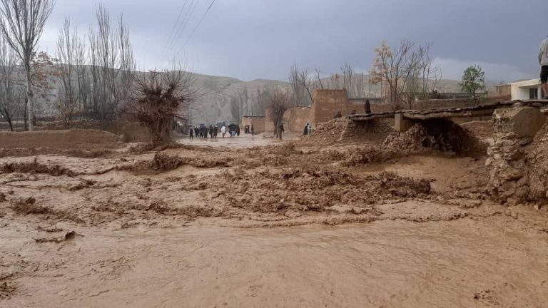 La inundación en Faryab y Dikondi ha dejado pérdidas de vidas y daños financieros