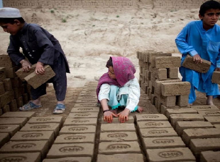 OCHA: 19% de los trabajadores de Afganistán son niños