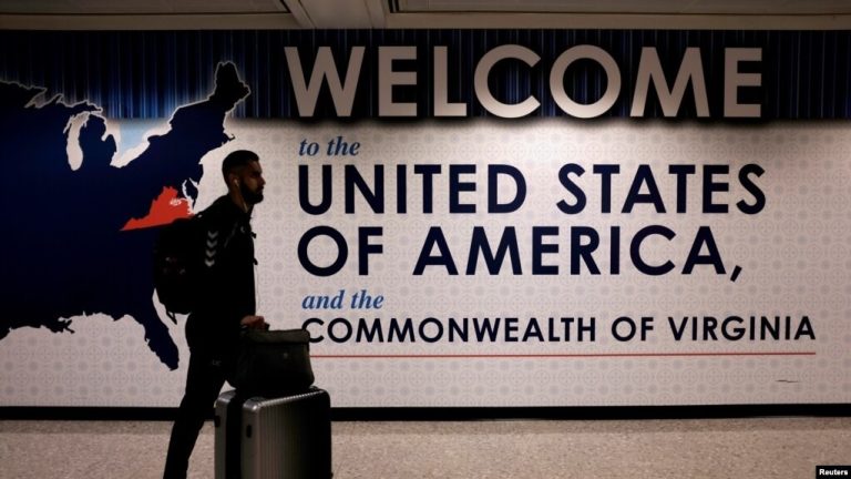 Cientos de individuos afiliados a ISIS han sido contrabandeados a Estados Unidos bajo la apariencia de refugiados USA