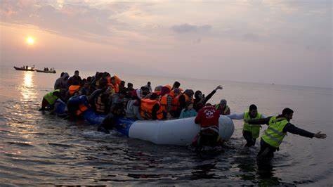 Nuevas informaciones sobre el hundimiento de dos barcos en aguas italianas; muerte de todas las familias afganas a bordo migrantes