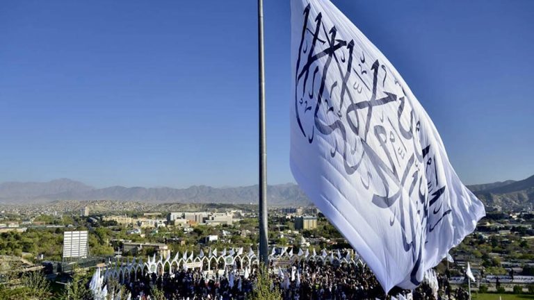 ¿Los talibanes han provocado el alejamiento de la gente de la religión?