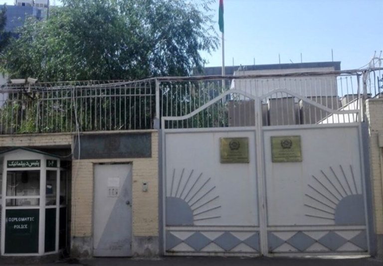El Ministerio de Relaciones Exteriores de los talibanes explicó el asunto del consulado afgano en Mashhad