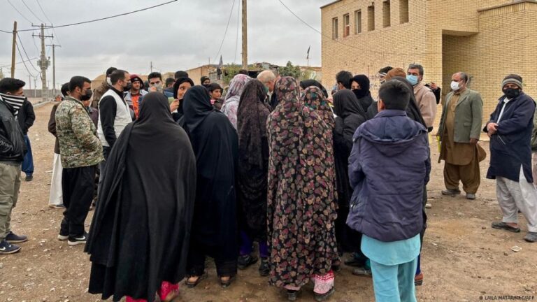 Los talibanes: En un año, cerca de dos millones de migrantes han regresado a Afganistán