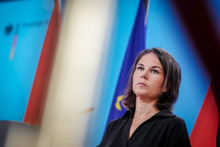 La ministra de Relaciones Exteriores de Alemania: No debemos ceder a las condiciones del régimen talibán