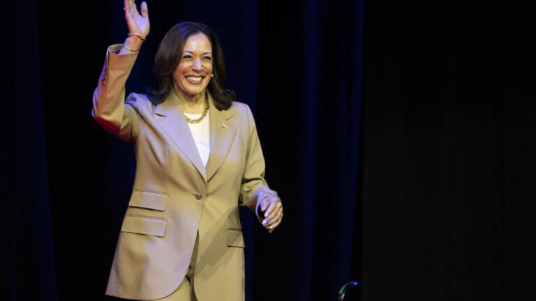 Encuesta: Harris está a la cabeza de las elecciones con un margen de dos puntos sobre Trump