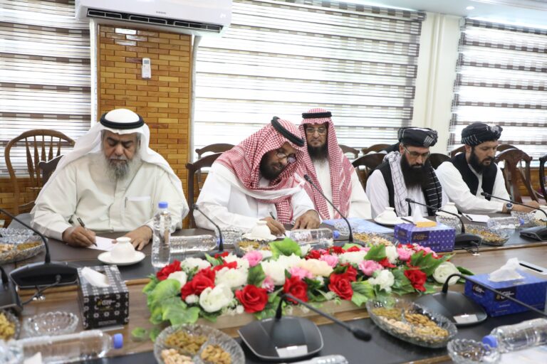 Inversores kuwaitíes crean una “fundación” para apoyar al pueblo afgano