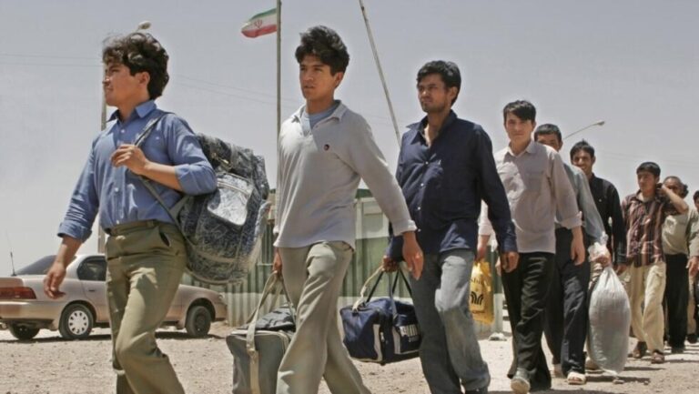 Residentes iraníes de Fars establecen un plazo para la expulsión de inmigrantes afganos