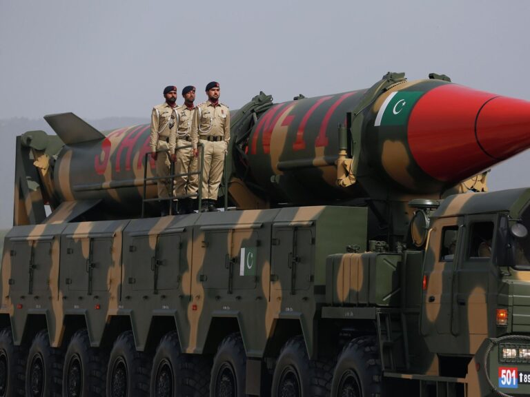 Fuentes árabes: Pakistán quiere brindar apoyo militar a Irán contra Israel