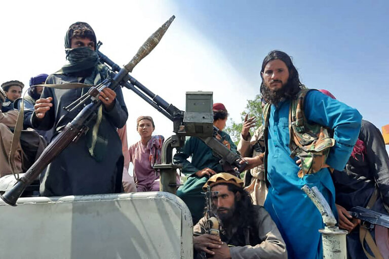 15 de agosto; El primer ministro talibán: Entramos triunfalmente en Kabul después de derrotar a los estadounidenses