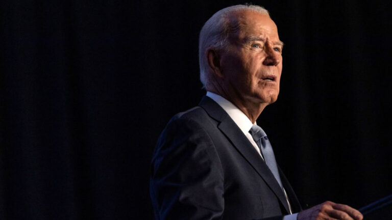 Reacción Diferente de Biden y Khamenei; Biden: Hassan Nasrallah fue responsable de la muerte de cientos de estadounidenses
