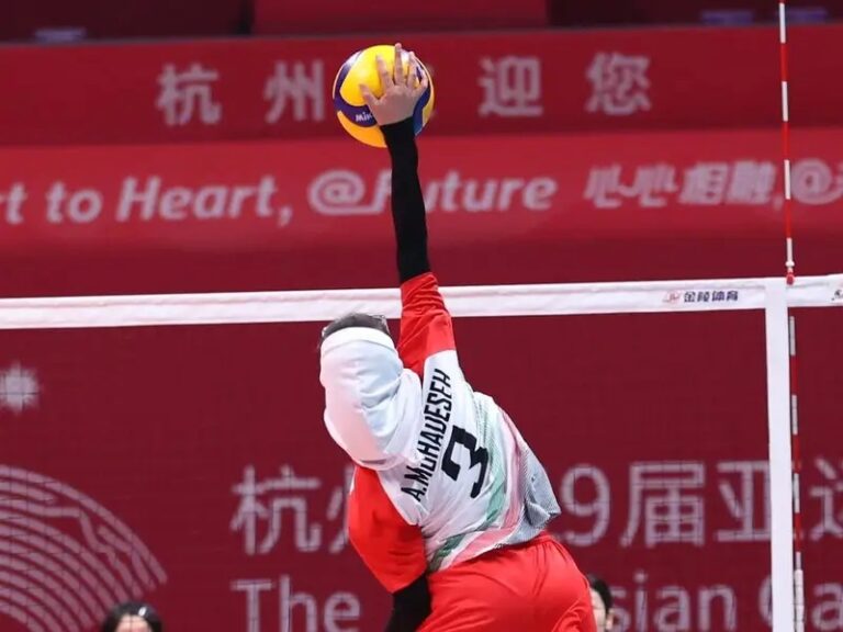 El equipo de voleibol femenino de Afganistán viajó a Maldivas para participar en la Copa Desafío de Asia Central voleibol