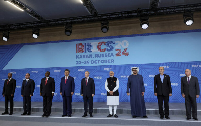 Los líderes de BRICS pidieron a los talibanes que levanten la prohibición de la educación para las niñas