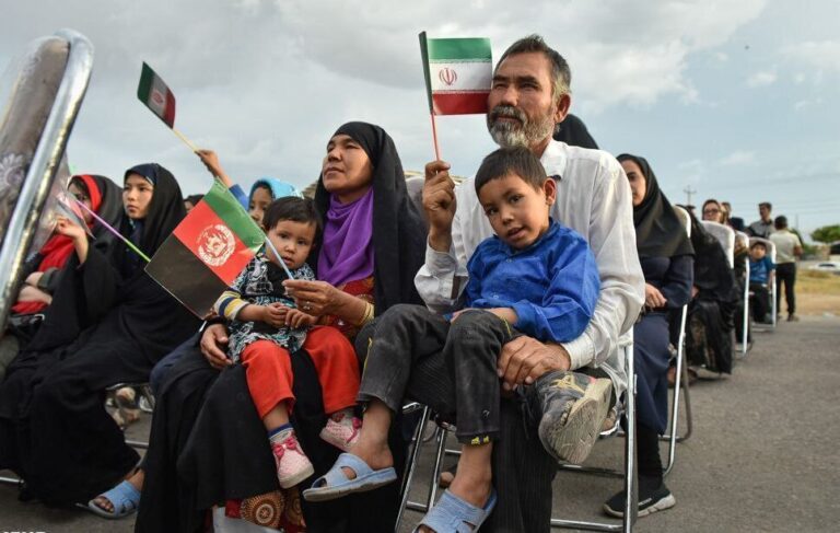 Tres Generaciones de Afganos en Irán: ¿Cómo Comenzó y Se Intensificó la Migración de Afganos? (1)