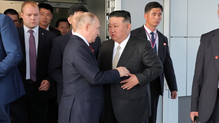 Líder de Corea del Norte: Estoy al lado de mi camarada Putin