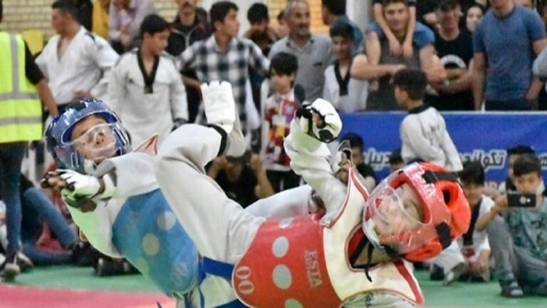 Competencia de taekwondo con 200 niños en Kabul