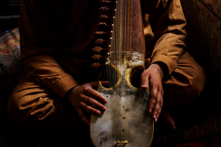 El rubab fue registrado como patrimonio cultural de Afganistán, Irán, Tayikistán y Uzbekistán