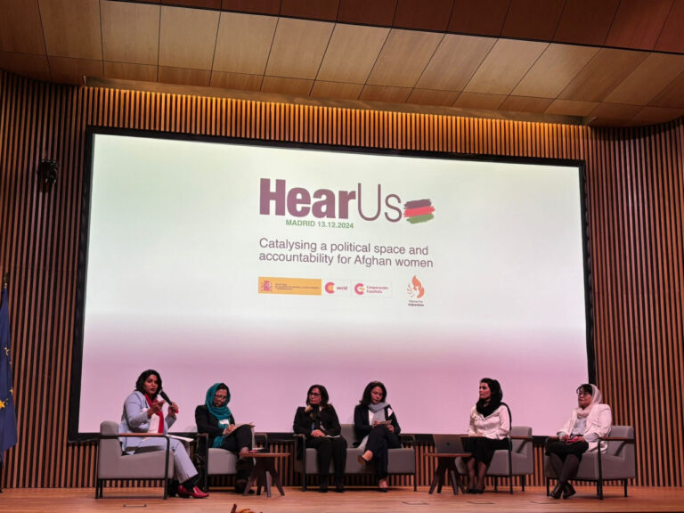 El Ministerio de Asuntos Exteriores de España acoge a activistas afganas; Madrid apoya a las mujeres de Afganistán