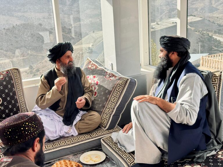Mullah Baradar: No hay divisiones entre los líderes talibanes