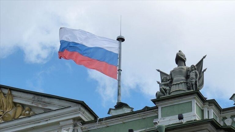 La embajada de Rusia en Kabul dice que los talibanes cancelaron las becas de estudio para los estudiantes afganos