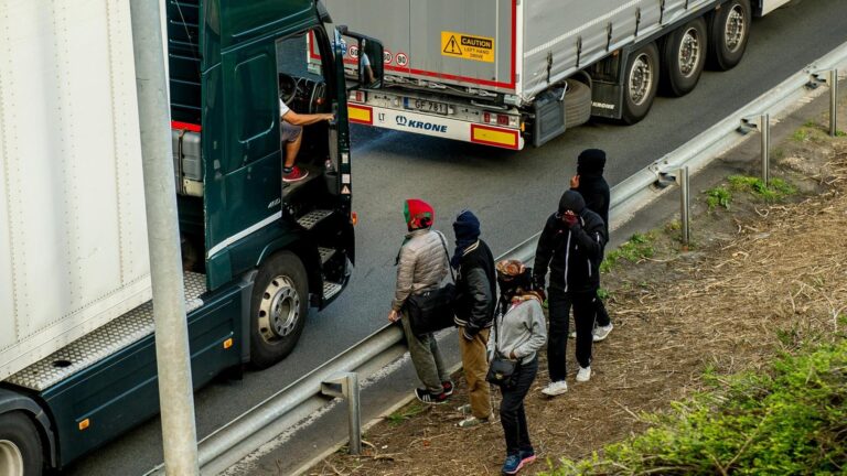 El gobierno de Alemania trasladó a 155 refugiados afganos desde Pakistán