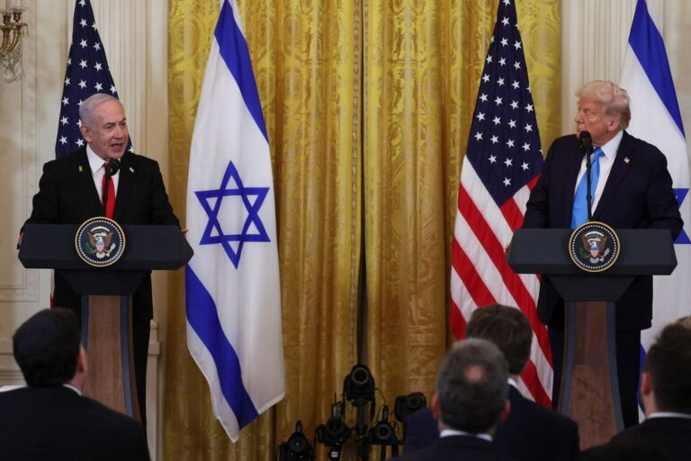 Trump: Tomaremos el control de la Franja de Gaza