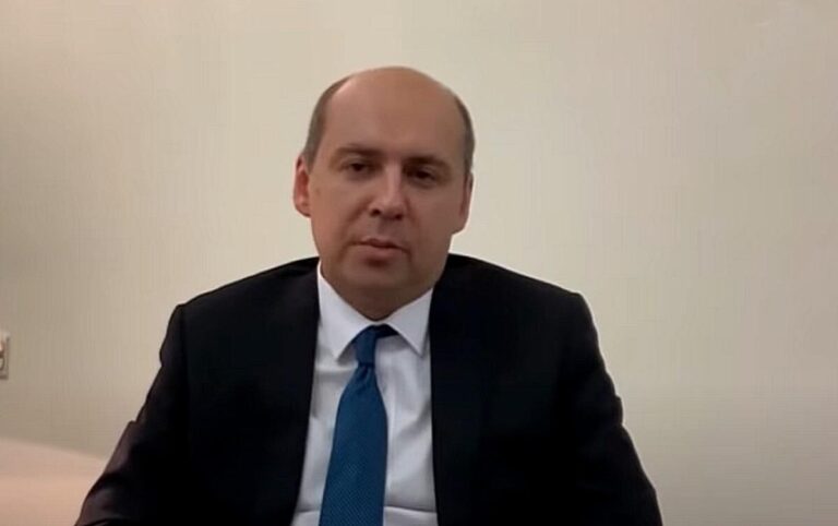 Embajador de Rusia: Los talibanes no pueden integrarse en la economía global sin Moscú