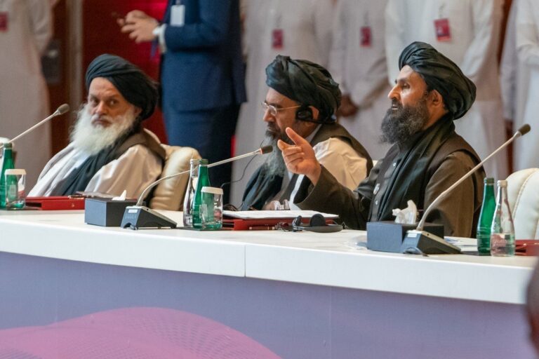 Trump y los talibanes: de la confrontación propagandística a la cooperación de inteligencia