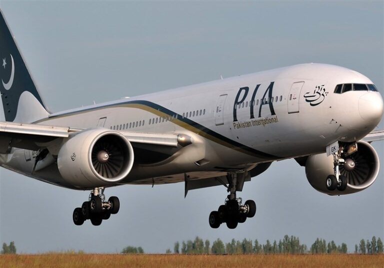 Tras las tensiones entre Kabul e Islamabad, los talibanes exigen a Pakistán el pago de las tarifas de sobrevuelo de sus aviones PIA