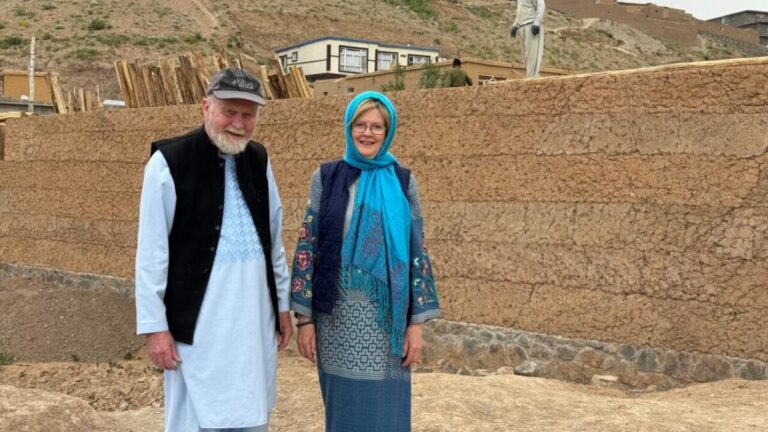 Los talibanes trasladan a una pareja británica a una prisión de máxima seguridad
