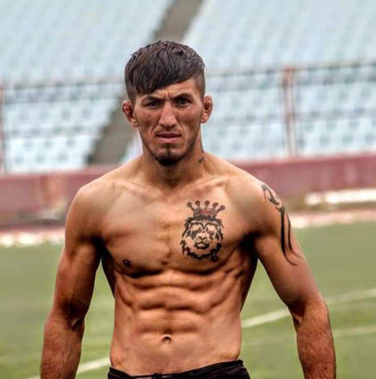 Campeón afgano de artes marciales mixtas arrestado en EE. UU. por acusaciones de abuso sexual infantil