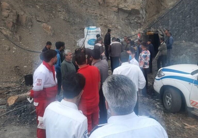 Tres ciudadanos afganos mueren en una mina de carbón en Semnán, Irán