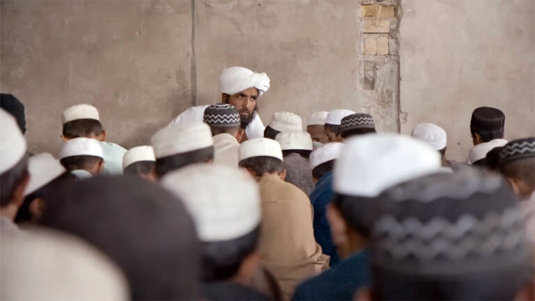 Una generación quemada por la educación de la violencia Los talibanes y las universidades