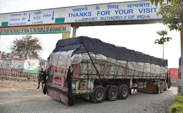 Tensiones entre Islamabad y Nueva Delhi; el comercio de Afganistán con la India ha sido suspendido