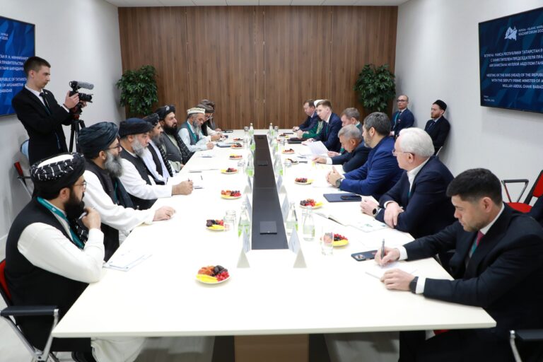 Los talibanes invitan al presidente de Tartaristán a Kabul